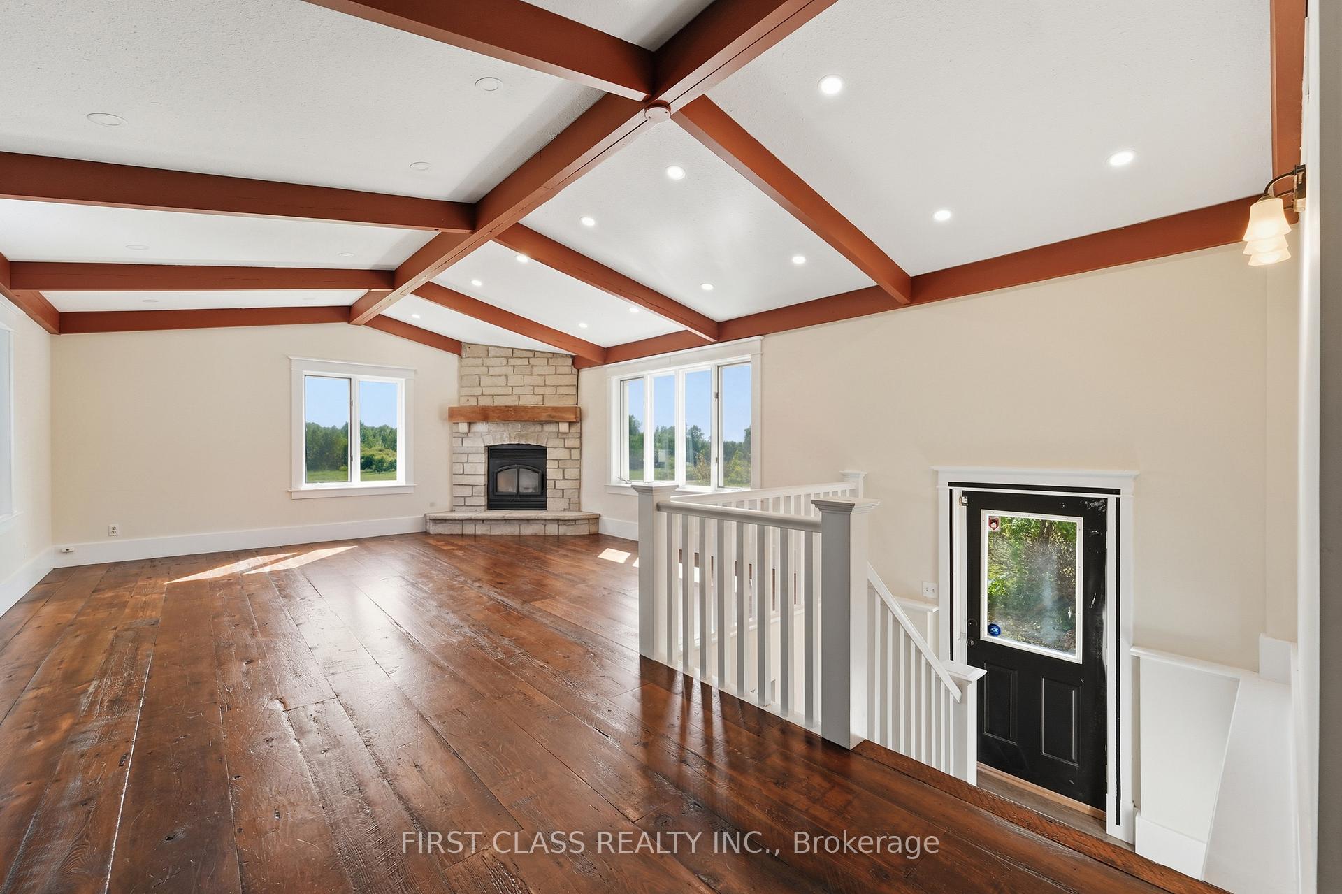 Photo 12 of 424 Concession Rd 8 E, Hamilton, Rural Flamborough — HOMEH