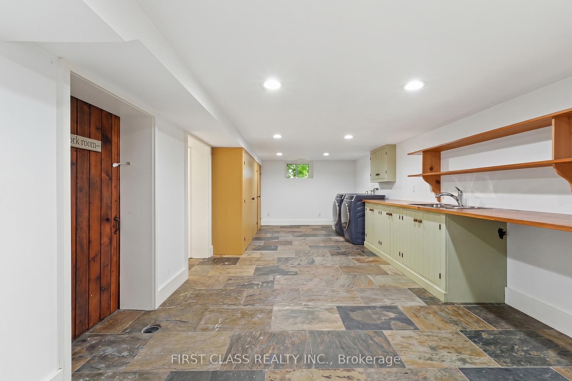 Photo 29 of 424 Concession Rd 8 E, Hamilton, Rural Flamborough — HOMEH