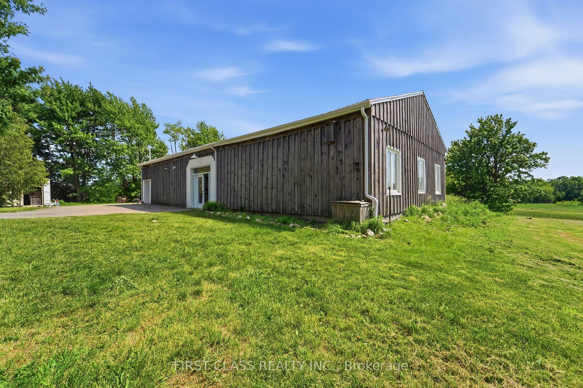 Photo 35 of 424 Concession Rd 8 E, Hamilton, Rural Flamborough — HOMEH