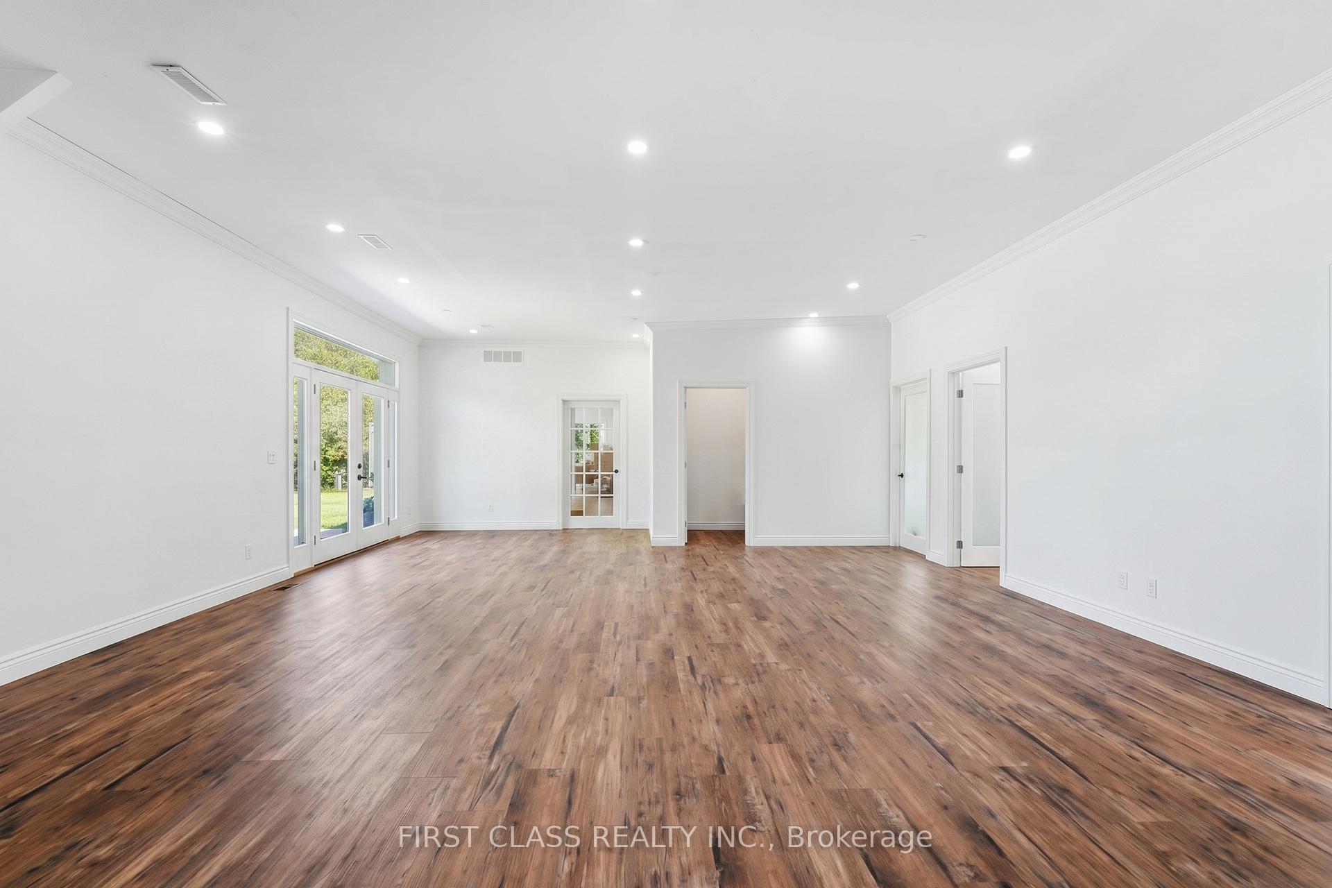Photo 36 of 424 Concession Rd 8 E, Hamilton, Rural Flamborough — HOMEH