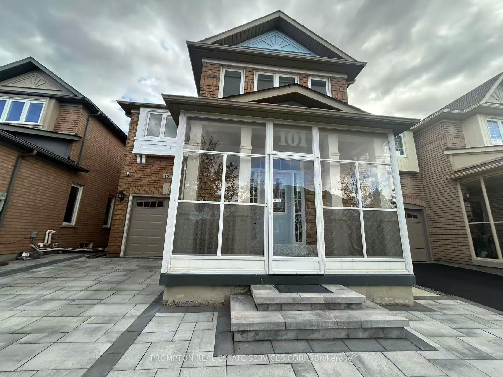 Photo 3 of 101 Madison Heights Boulevard, Markham, Berczy — HOMEH