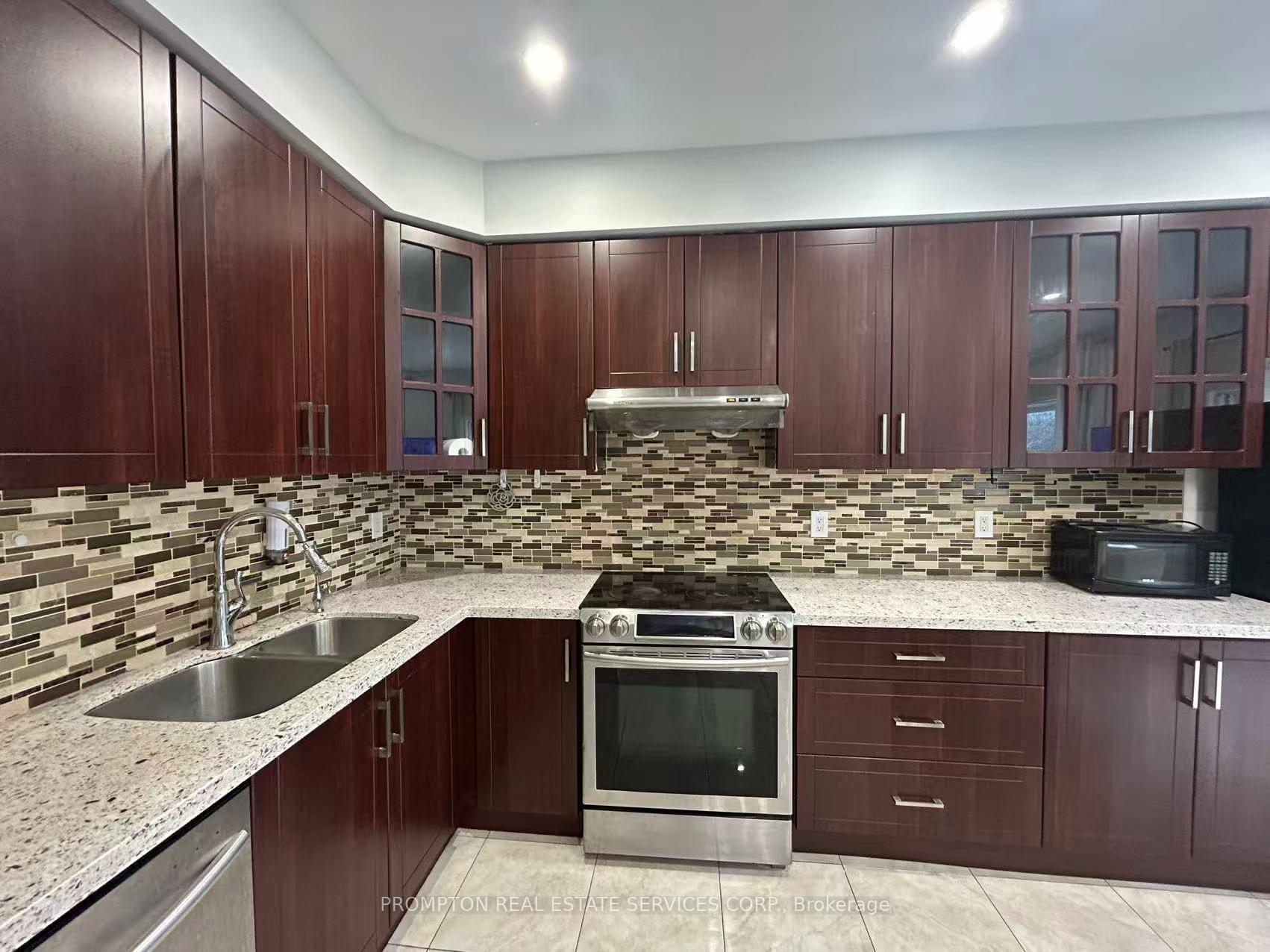Photo 9 of 101 Madison Heights Boulevard, Markham, Berczy — HOMEH