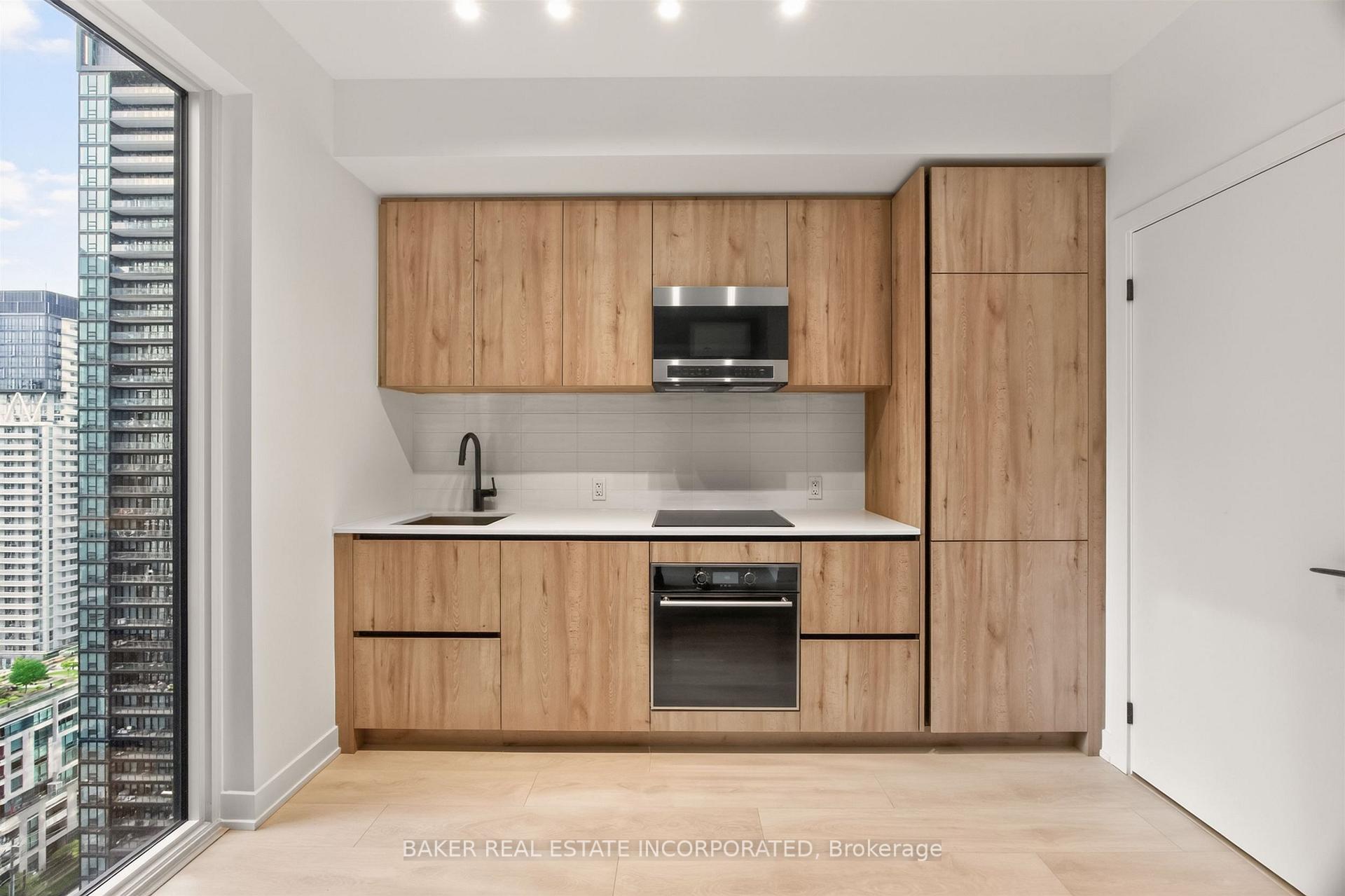 Photo 5 of Unit 2303, 117 Broadway Avenue, Toronto, Mount Pleasant West — HOMEH