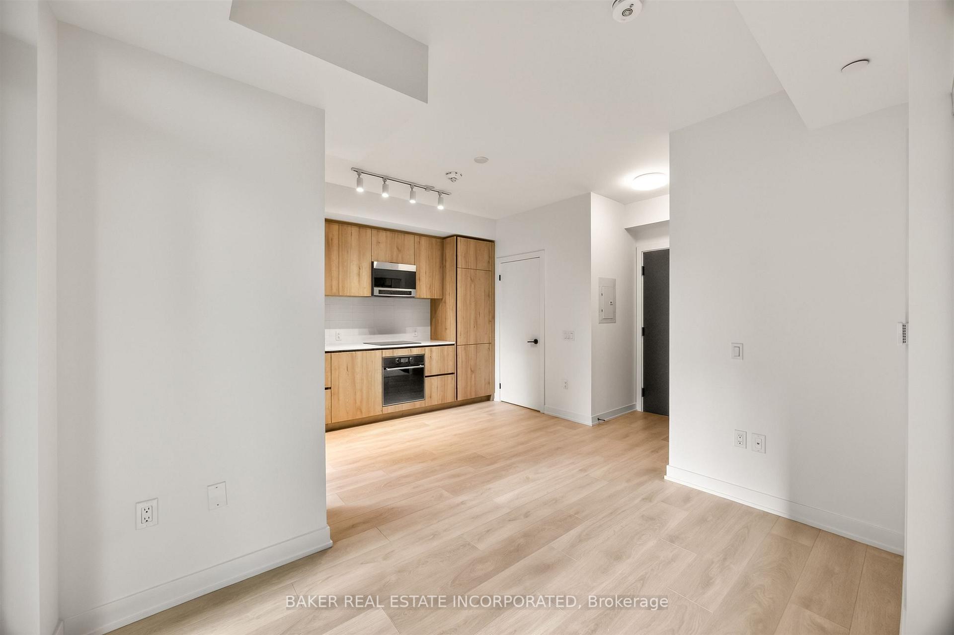 Photo 6 of Unit 2303, 117 Broadway Avenue, Toronto, Mount Pleasant West — HOMEH