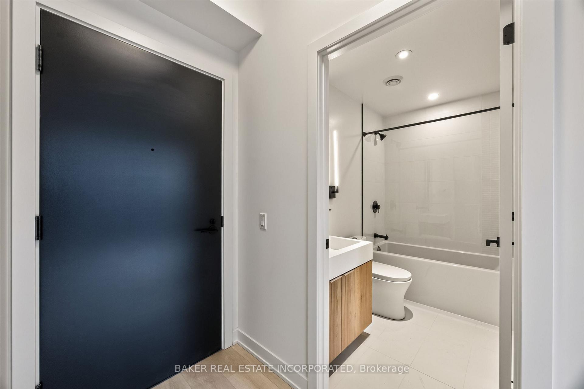 Photo 9 of Unit 2303, 117 Broadway Avenue, Toronto, Mount Pleasant West — HOMEH