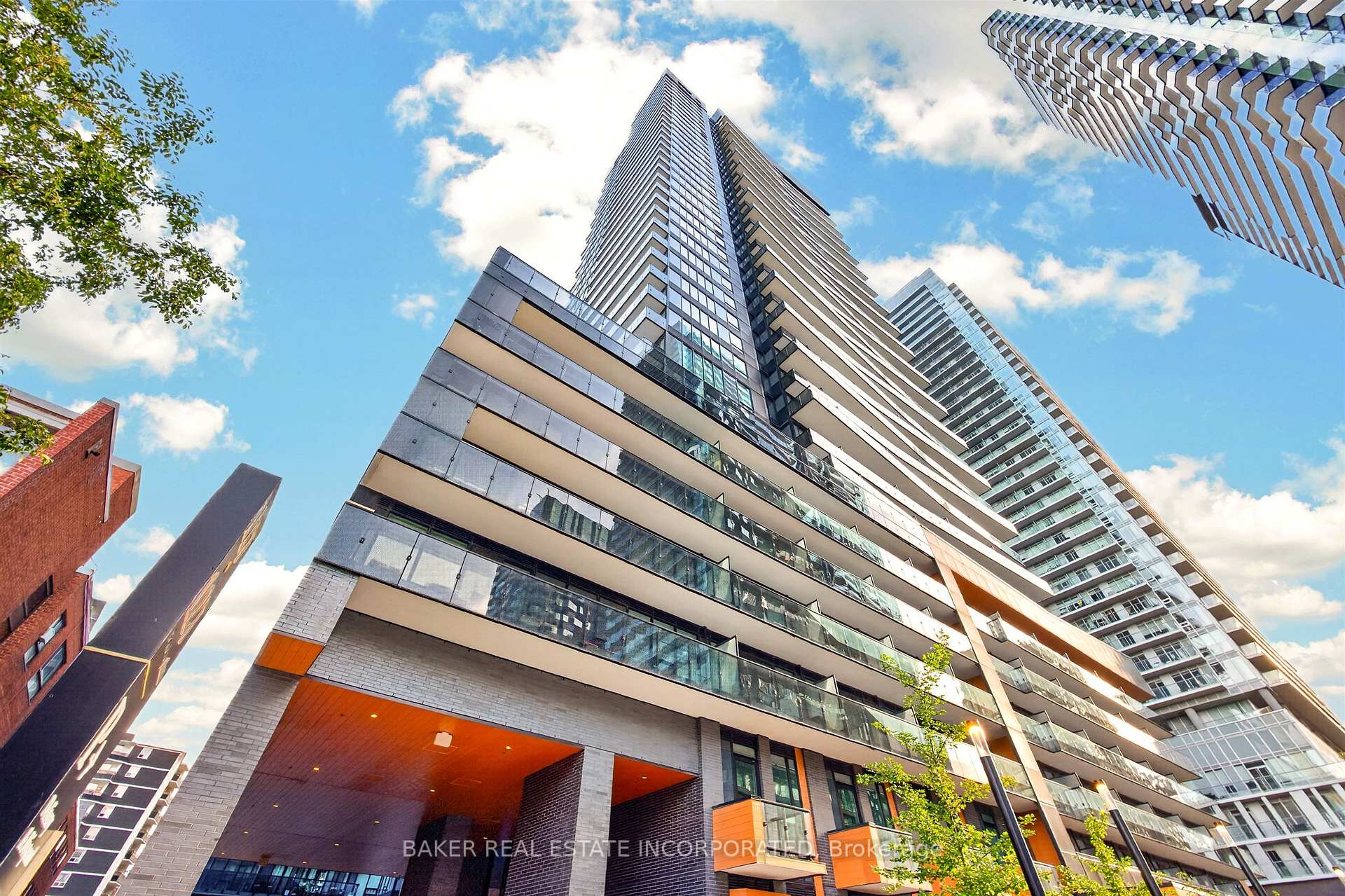 Photo 26 of Unit 3213, 117 Broadway Avenue, Toronto, Mount Pleasant West — HOMEH