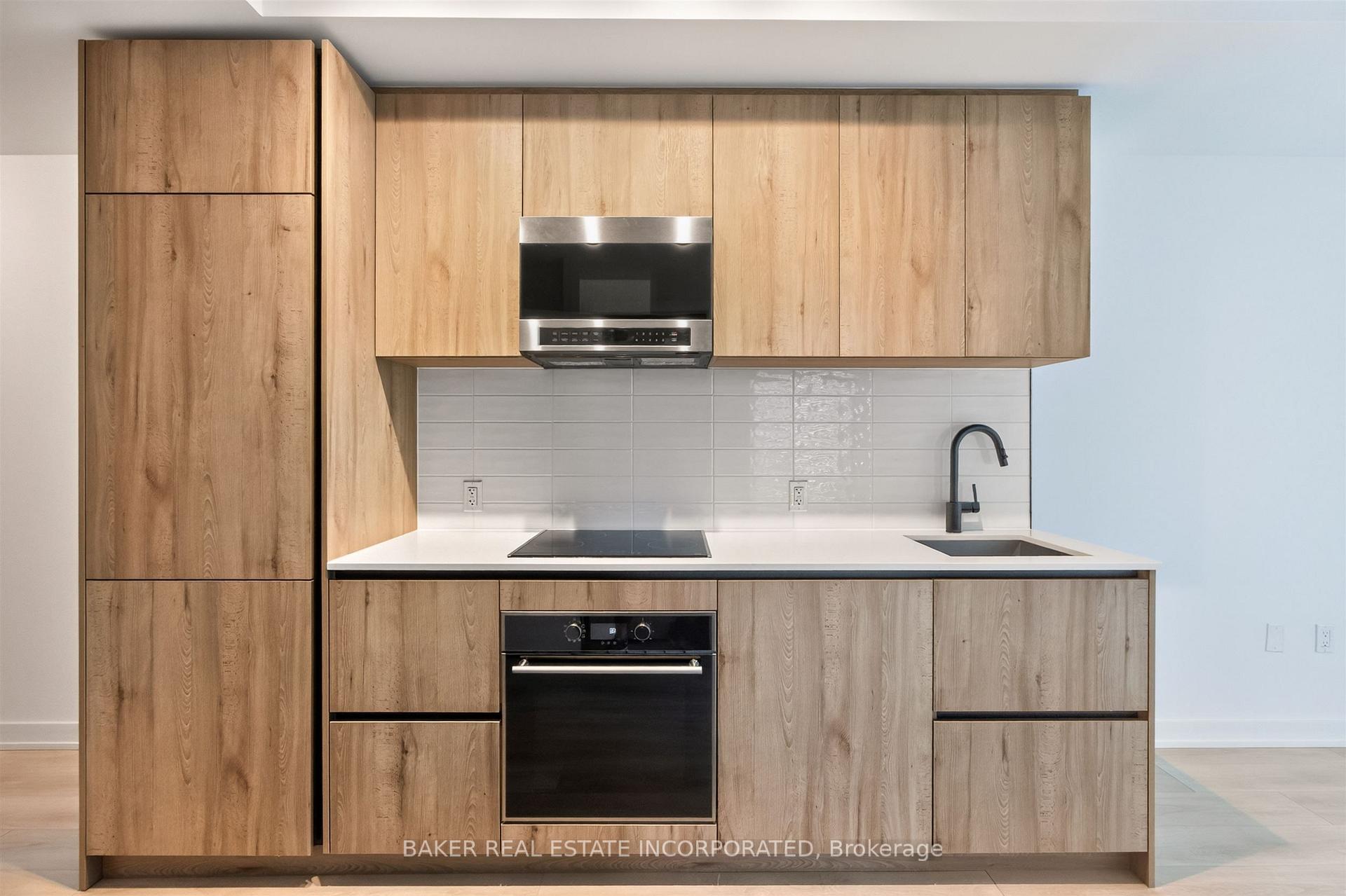 Photo 7 of Unit 1705, 127 Broadway Avenue, Toronto, Mount Pleasant West — HOMEH