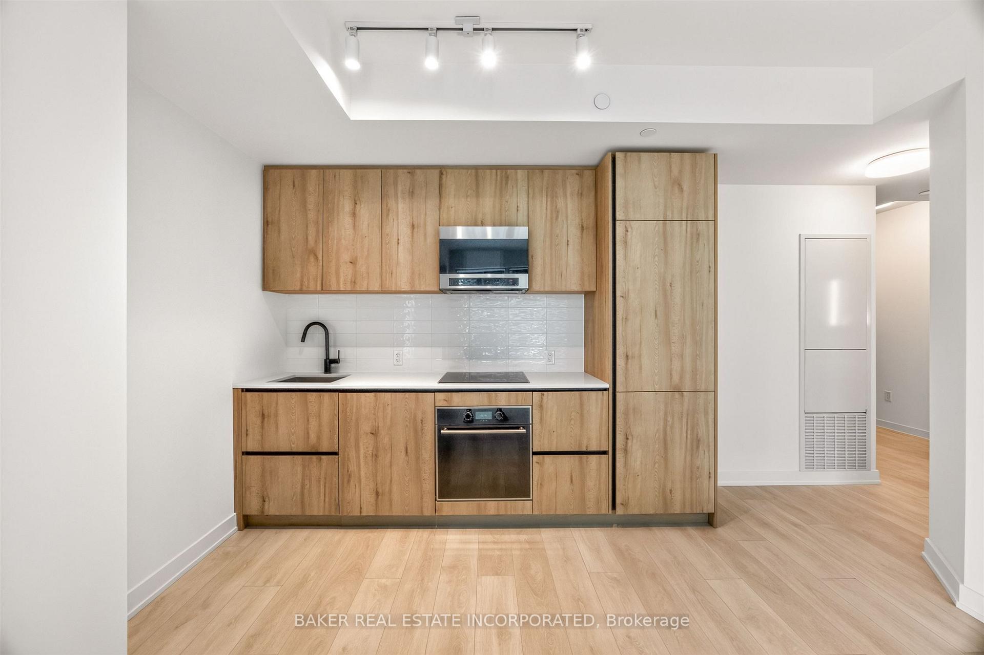 Photo 6 of Unit 2909, 127 Broadway Avenue, Toronto, Mount Pleasant West — HOMEH