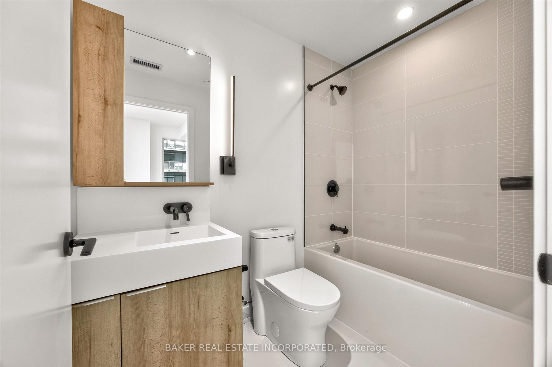 Photo 7 of Unit 2909, 127 Broadway Avenue, Toronto, Mount Pleasant West — HOMEH