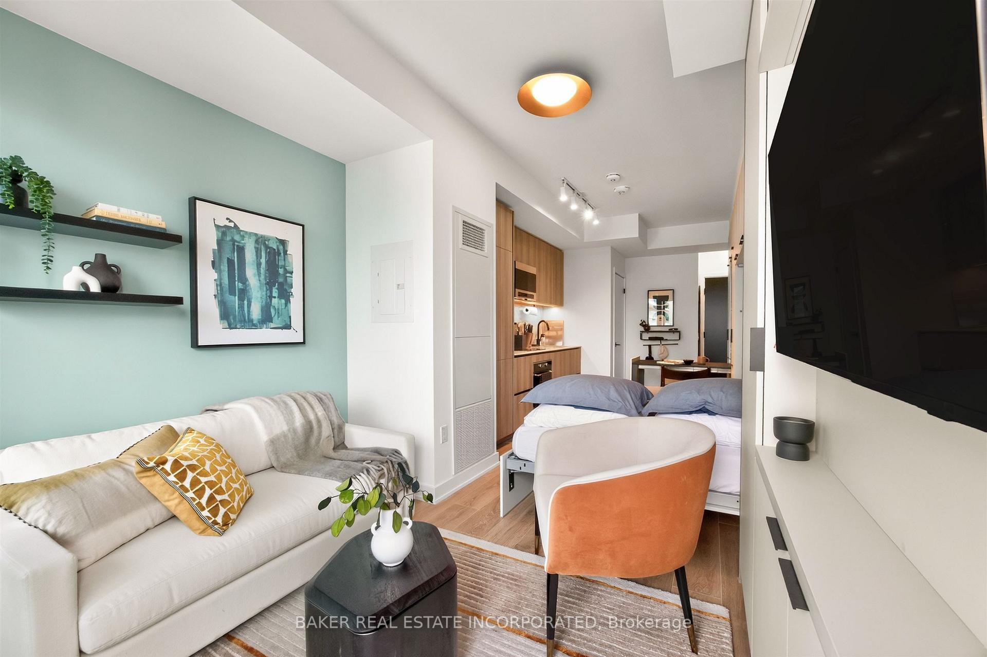 Photo 2 of Unit 3203, 127 Broadway Avenue, Toronto, Mount Pleasant West — HOMEH