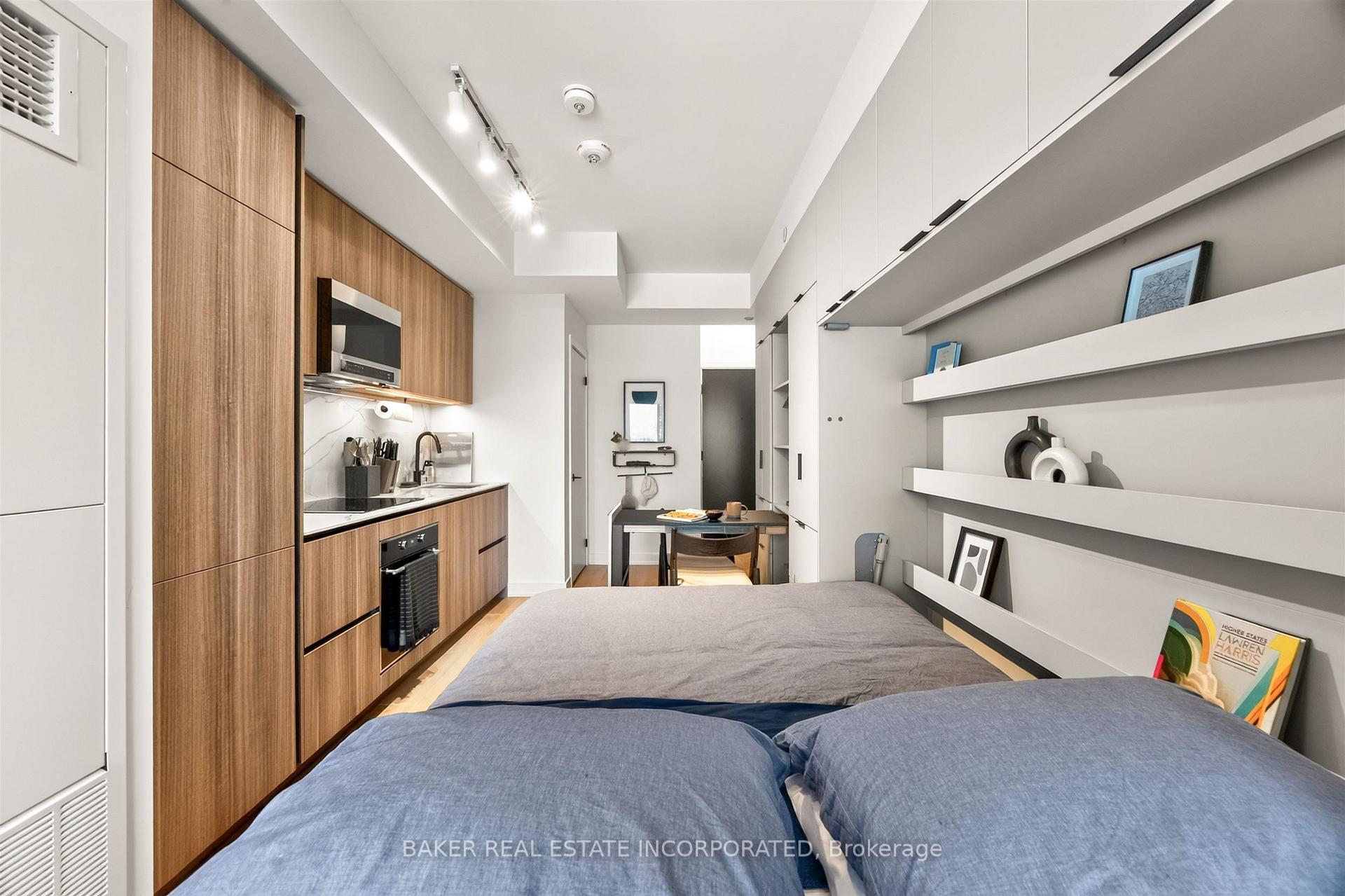Photo 6 of Unit 3203, 127 Broadway Avenue, Toronto, Mount Pleasant West — HOMEH