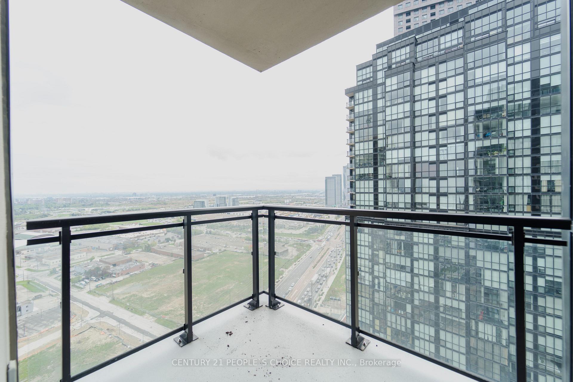 Photo 7 of Unit 2803, 2900 Highway 7 Road, Vaughan, Concord — HOMEH