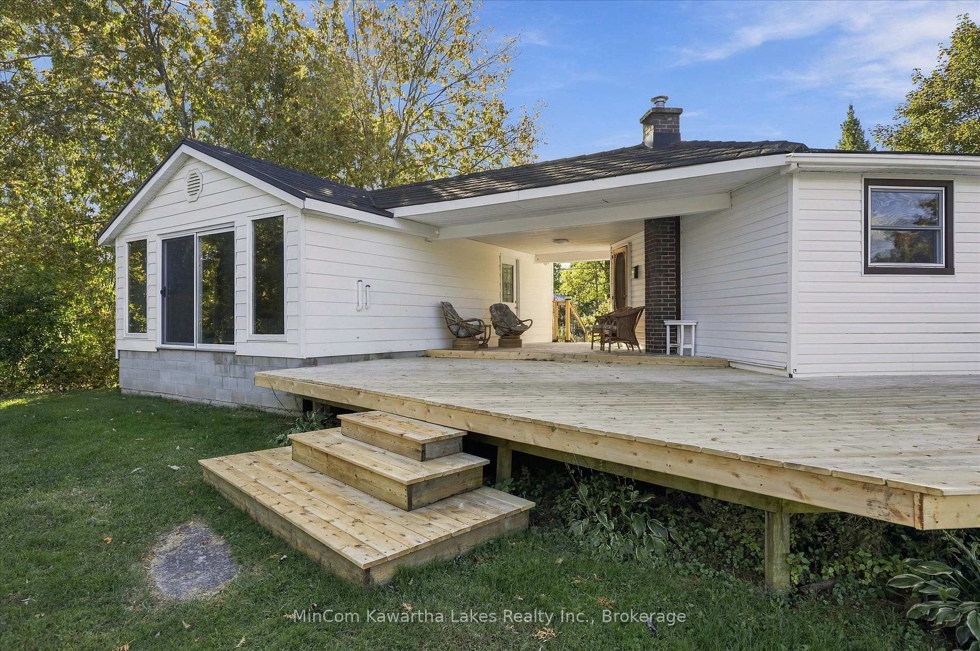 Photo 4 of 42 Willow Road, Otonabee-South Monaghan — HOMEH