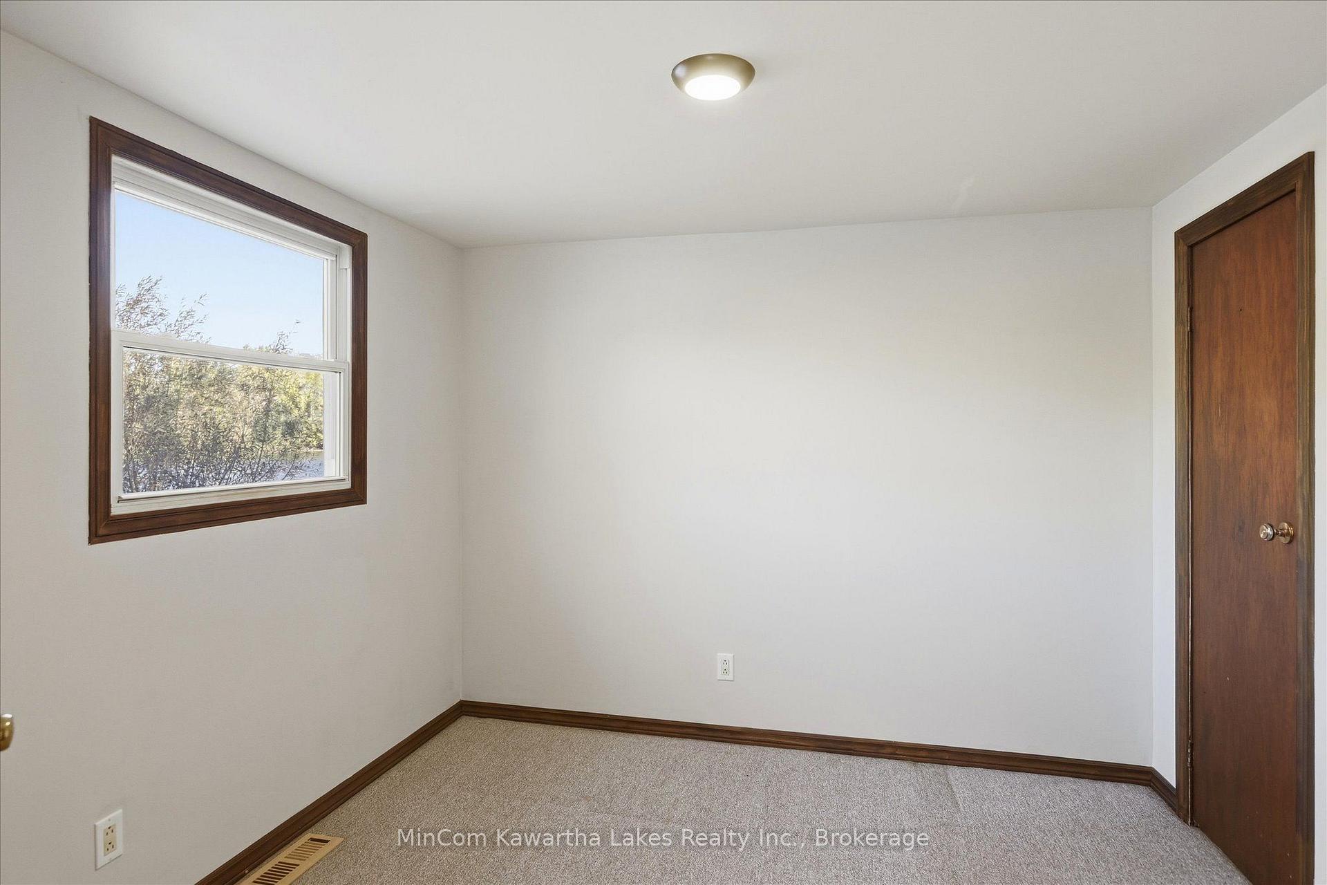 Photo 14 of 42 Willow Road, Otonabee-South Monaghan — HOMEH