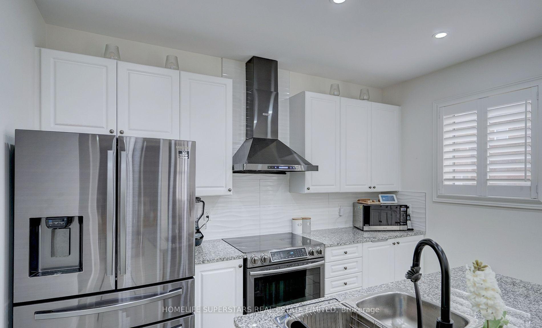 Photo 22 of 556 Bessborough Drive W, Milton, Harrison — HOMEH