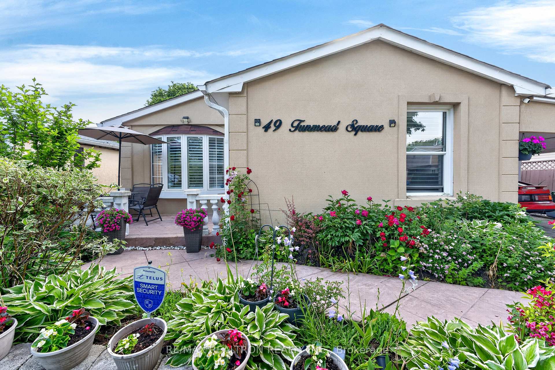 Photo 2 of 49 Tunmead Square, Scarborough, Malvern — HOMEH