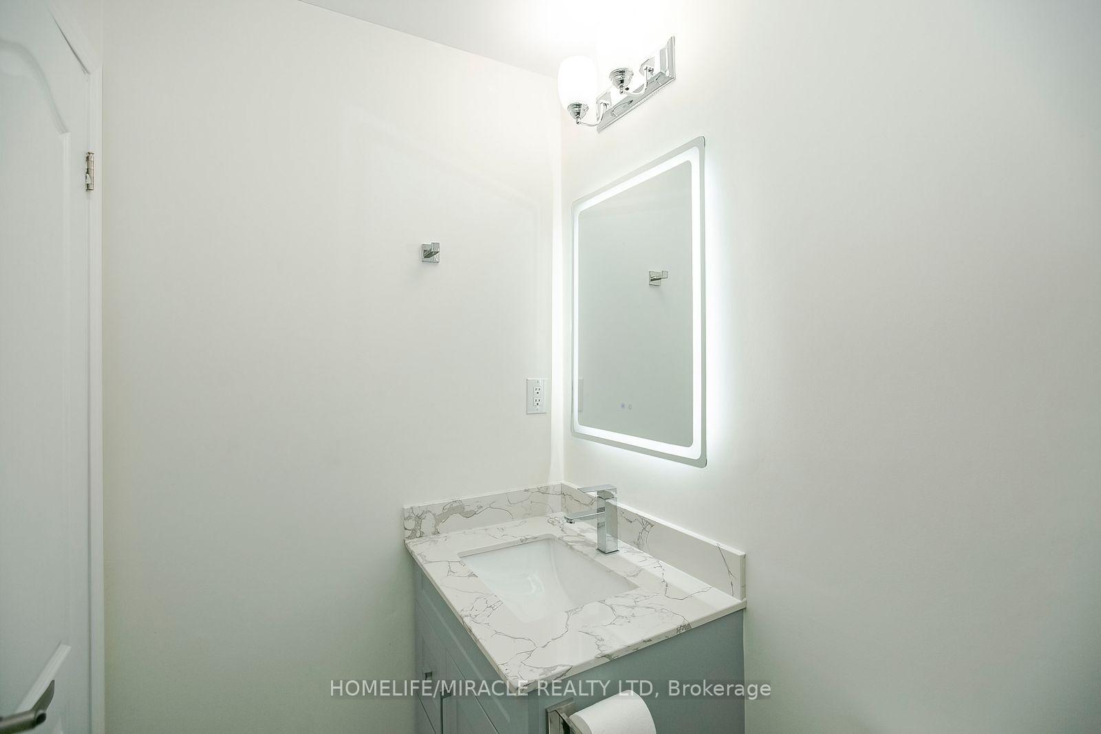 Photo 27 of 33 Adam Street, Brampton, Heart Lake West — HOMEH