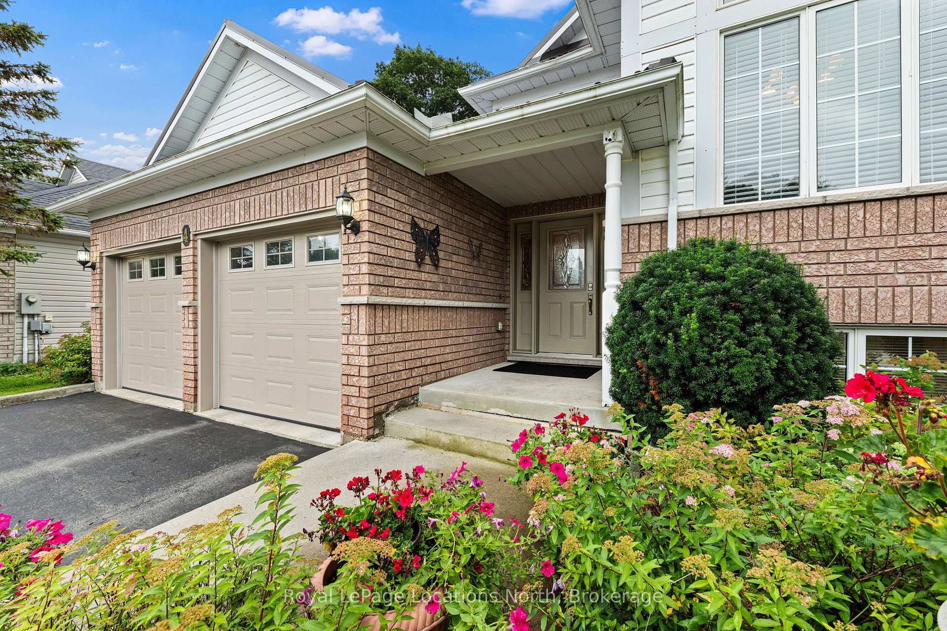 Photo 3 of 4 Trailwood Place, Wasaga Beach — HOMEH