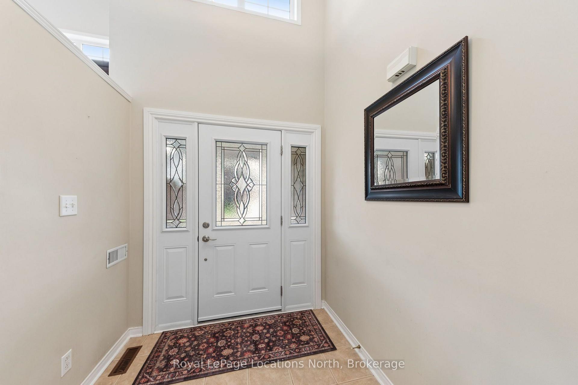 Photo 5 of 4 Trailwood Place, Wasaga Beach — HOMEH