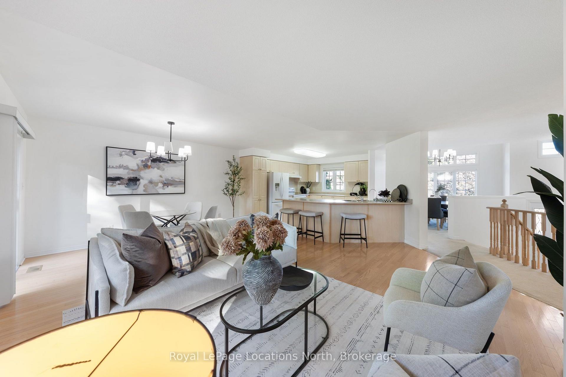 Photo 17 of 4 Trailwood Place, Wasaga Beach — HOMEH