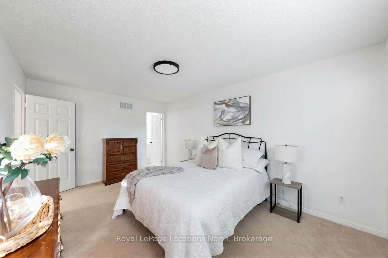 Photo 22 of 4 Trailwood Place, Wasaga Beach — HOMEH