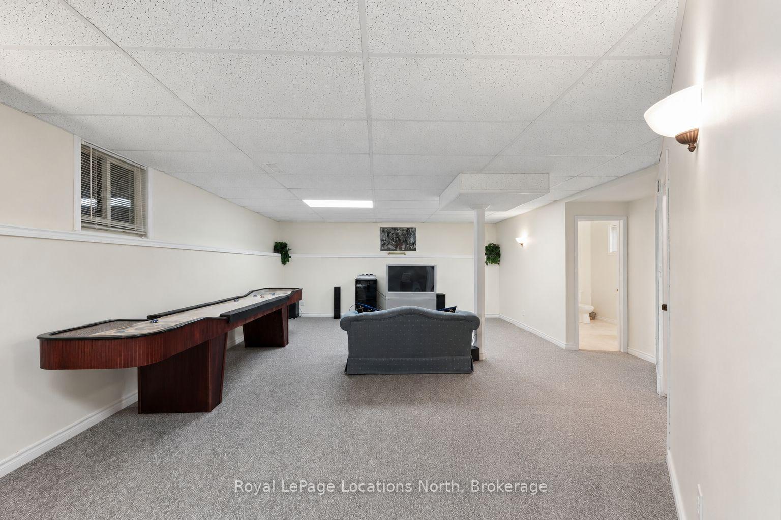 Photo 37 of 4 Trailwood Place, Wasaga Beach — HOMEH