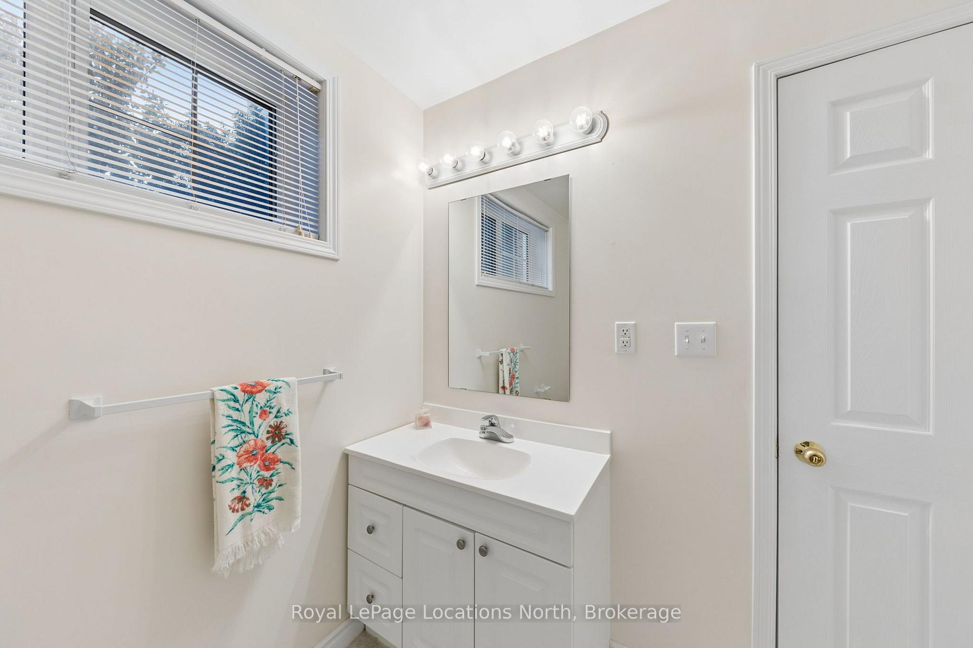 Photo 42 of 4 Trailwood Place, Wasaga Beach — HOMEH