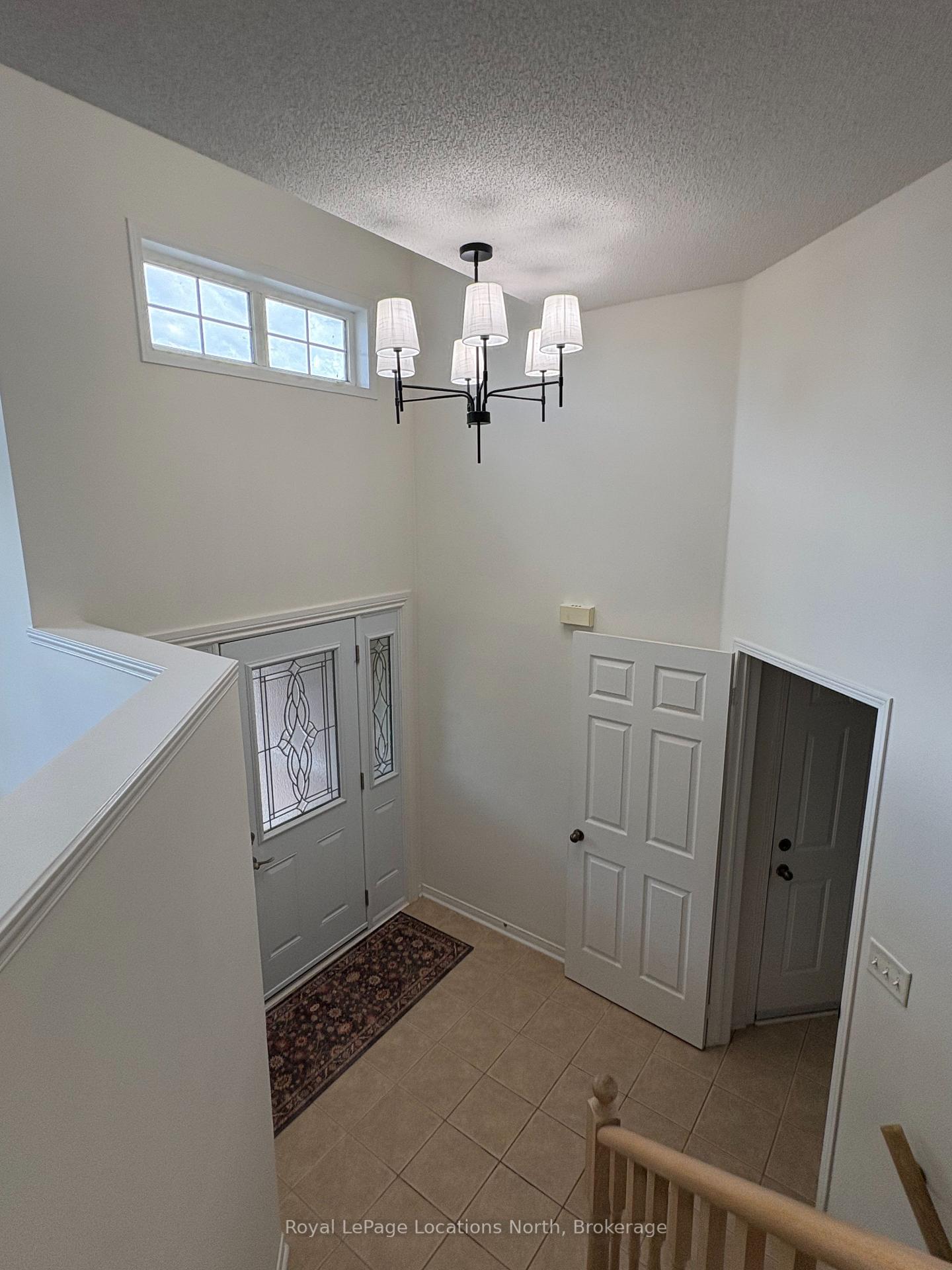 Photo 6 of 4 Trailwood Place, Wasaga Beach — HOMEH