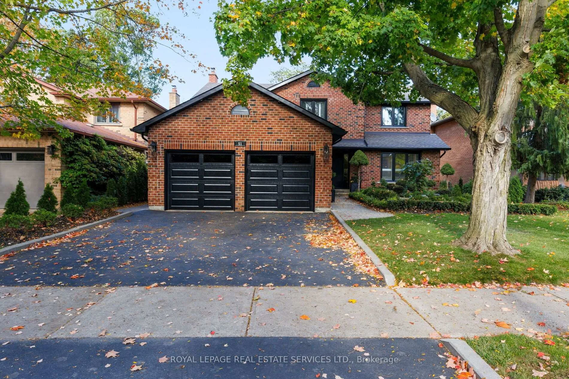 Photo 2 of 51 Skipper Lane, Oakville, Bronte — HOMEH