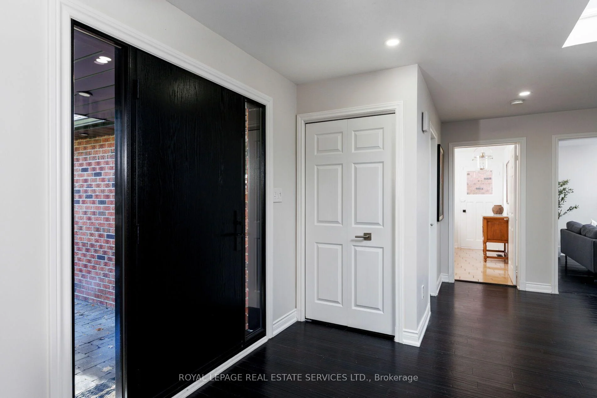 Photo 14 of 51 Skipper Lane, Oakville, Bronte — HOMEH