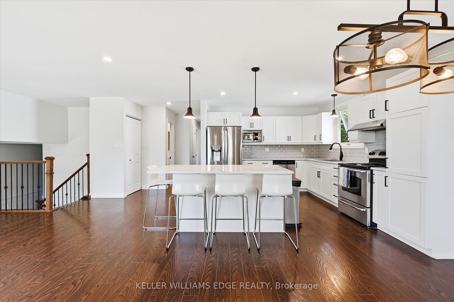 Photo 9 of 1072 Quinton Road, London, North P — HOMEH