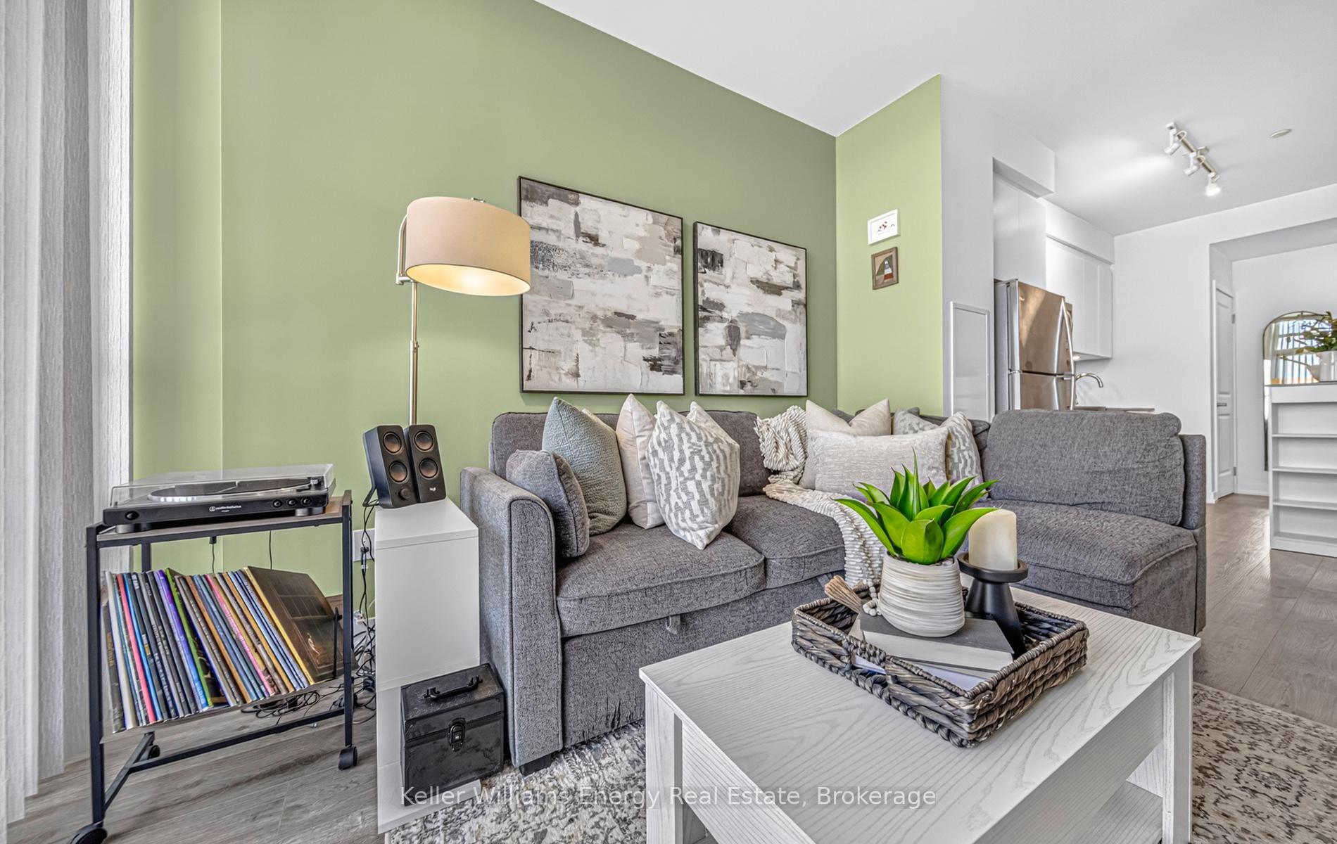 Photo 13 of Unit 301, 1010 Dundas Street E, Whitby, Pringle Creek — HOMEH