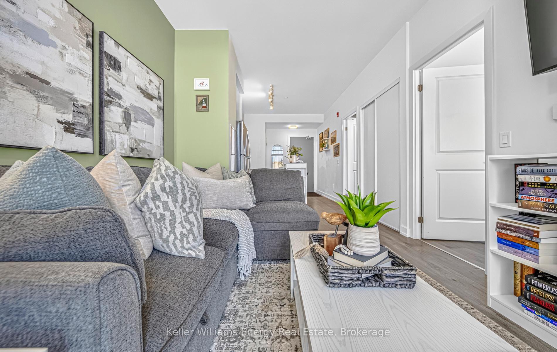 Photo 14 of Unit 301, 1010 Dundas Street E, Whitby, Pringle Creek — HOMEH