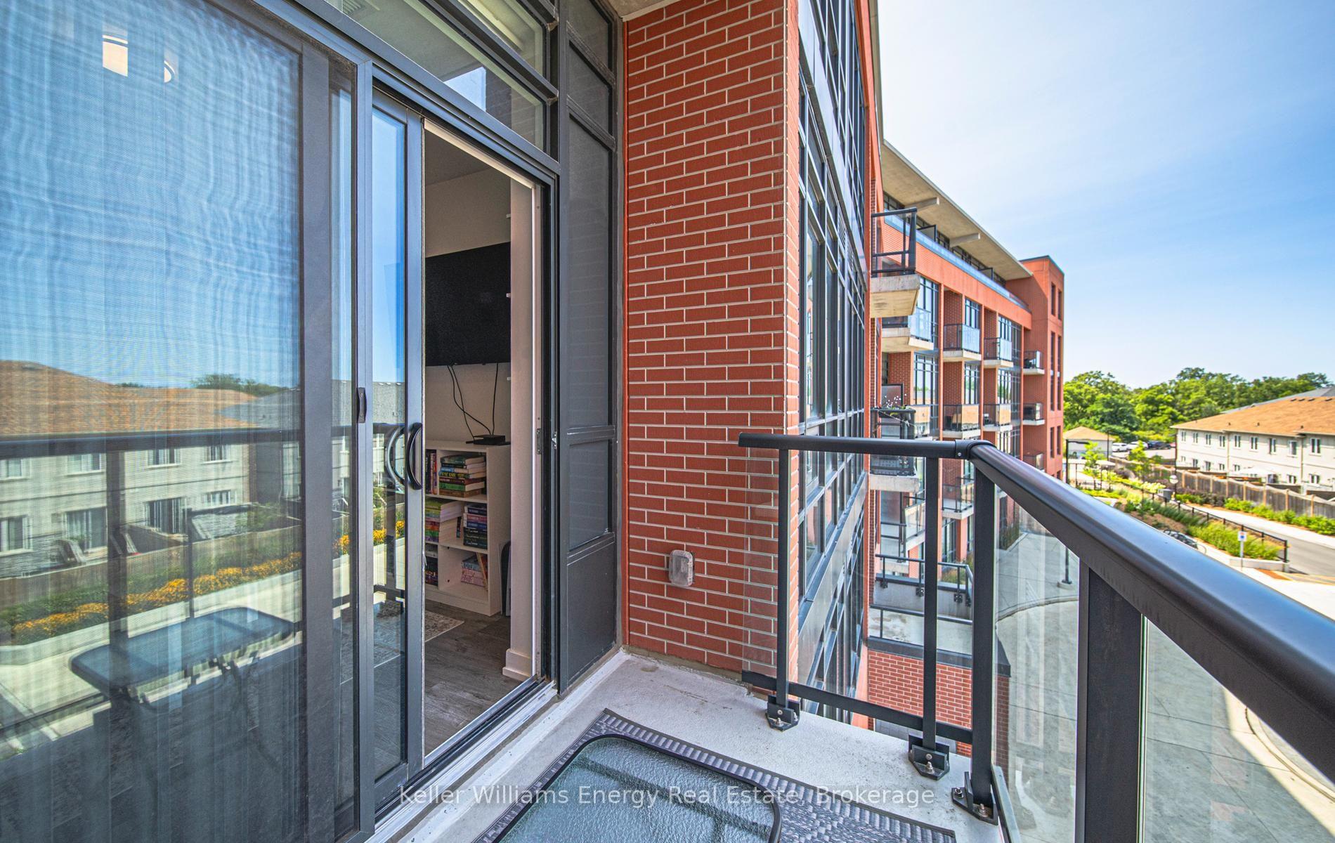 Photo 16 of Unit 301, 1010 Dundas Street E, Whitby, Pringle Creek — HOMEH