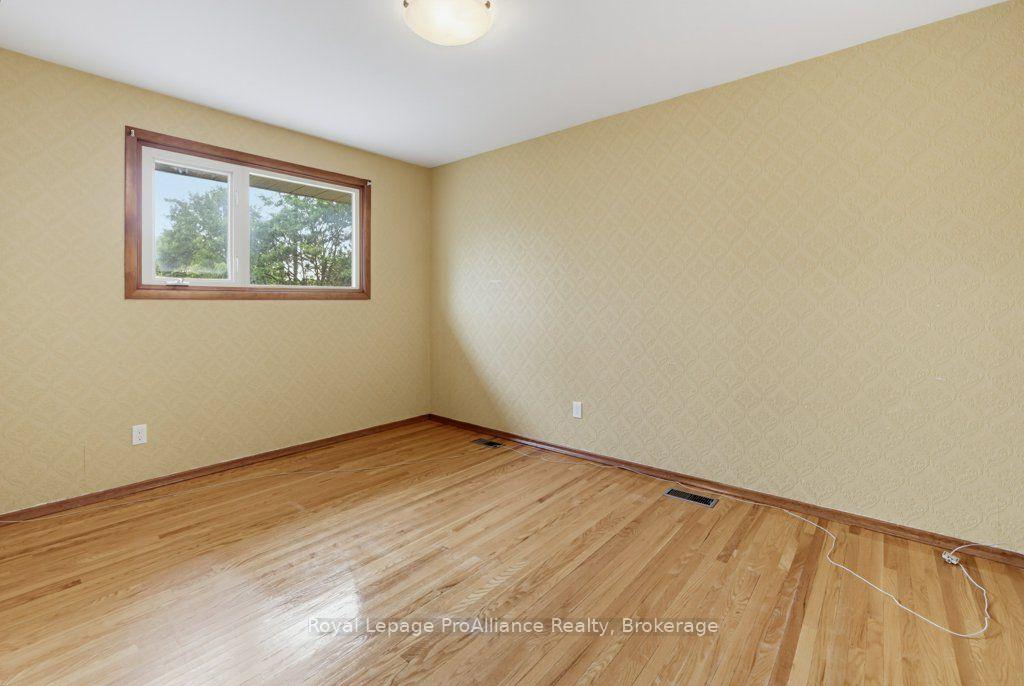 Photo 29 of 23 Thorncliffe Drive, Belleville, Belleville Ward — HOMEH