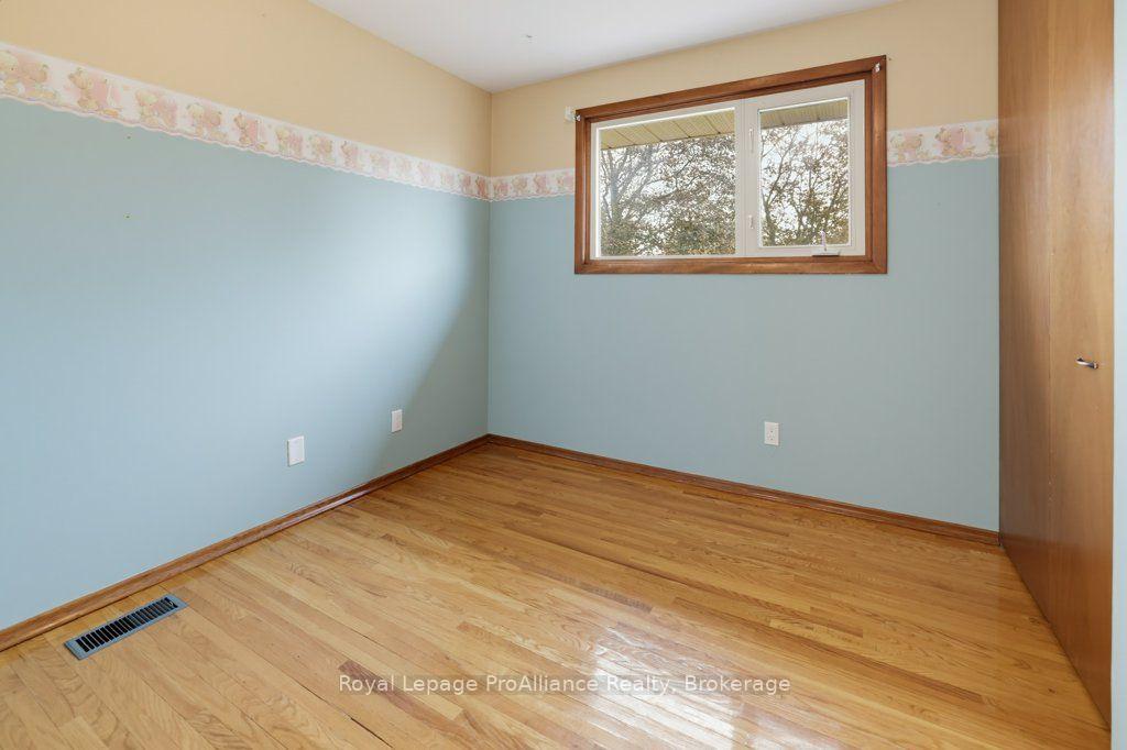 Photo 33 of 23 Thorncliffe Drive, Belleville, Belleville Ward — HOMEH