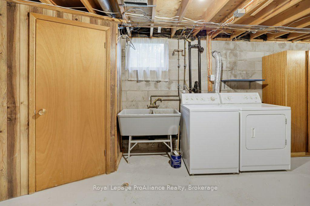 Photo 41 of 23 Thorncliffe Drive, Belleville, Belleville Ward — HOMEH