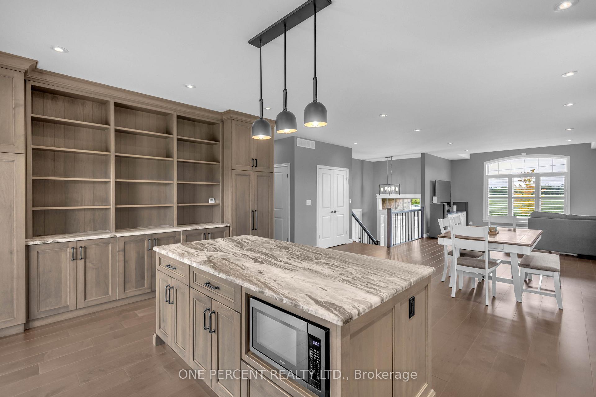 Photo 11 of 1410 Thompson Road E, Norfolk, Villa Nova — HOMEH
