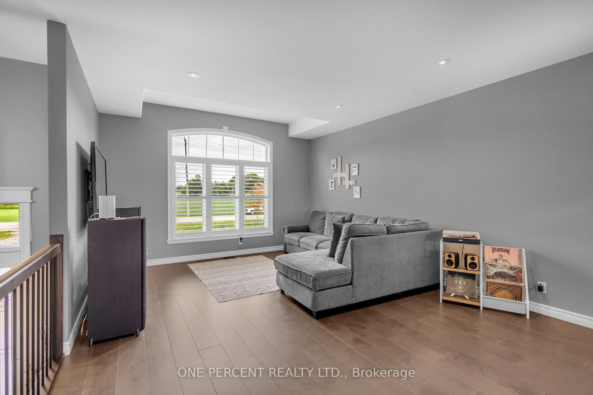 Photo 14 of 1410 Thompson Road E, Norfolk, Villa Nova — HOMEH