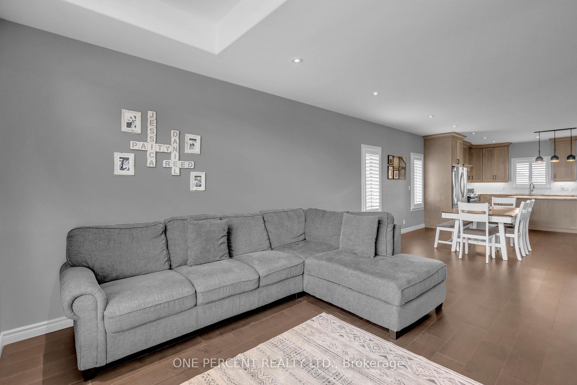 Photo 15 of 1410 Thompson Road E, Norfolk, Villa Nova — HOMEH