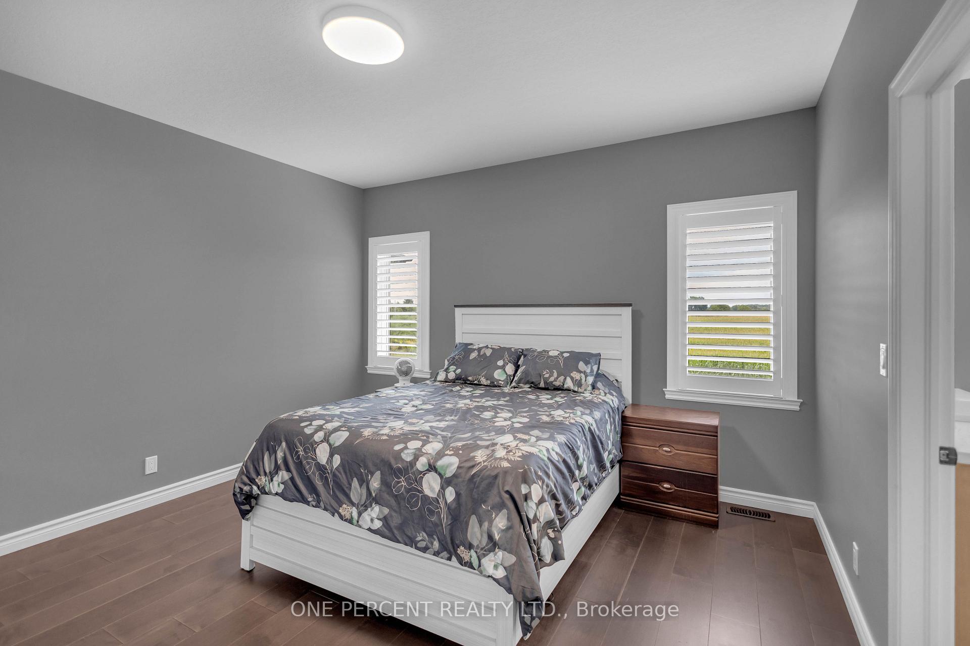 Photo 16 of 1410 Thompson Road E, Norfolk, Villa Nova — HOMEH