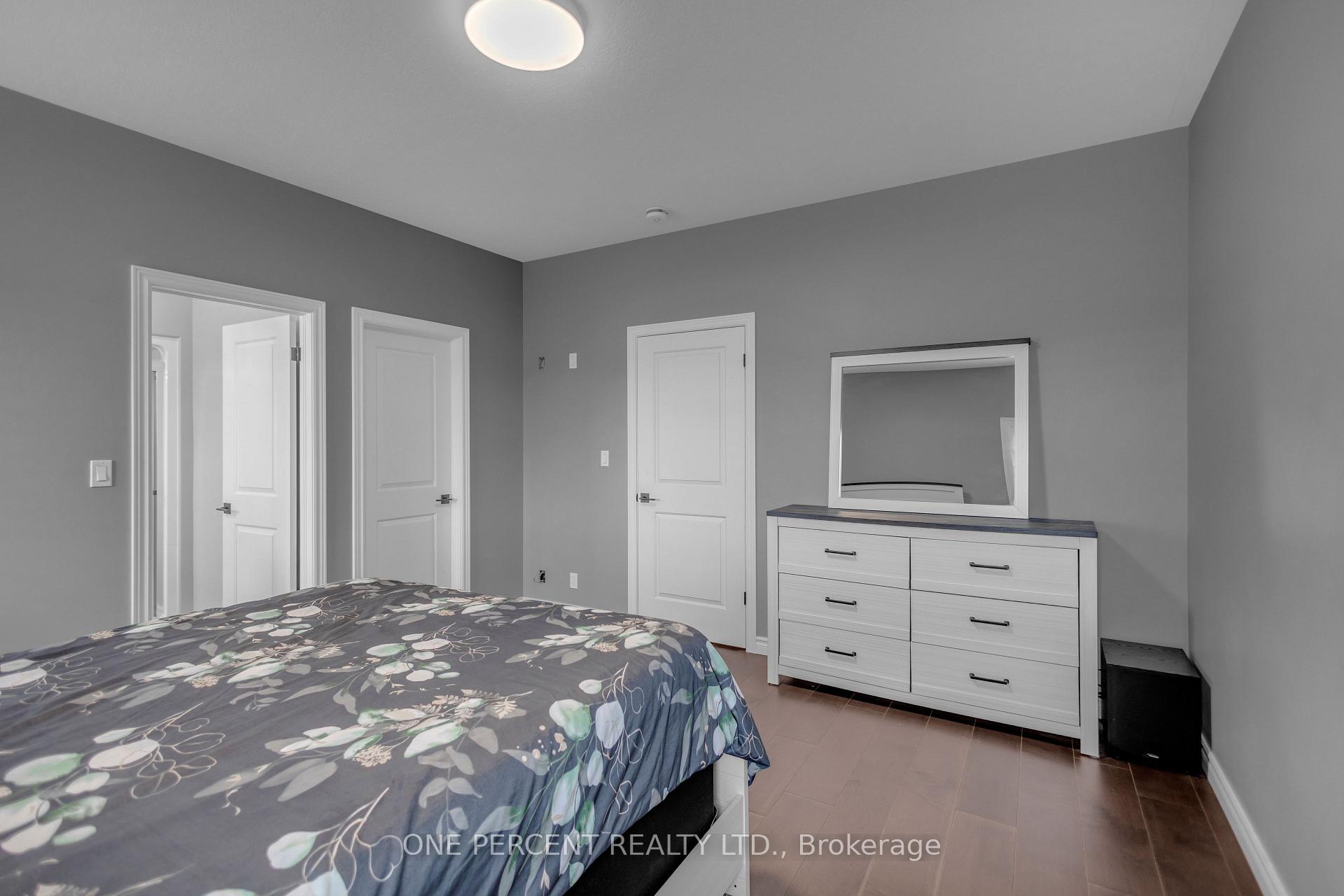 Photo 17 of 1410 Thompson Road E, Norfolk, Villa Nova — HOMEH