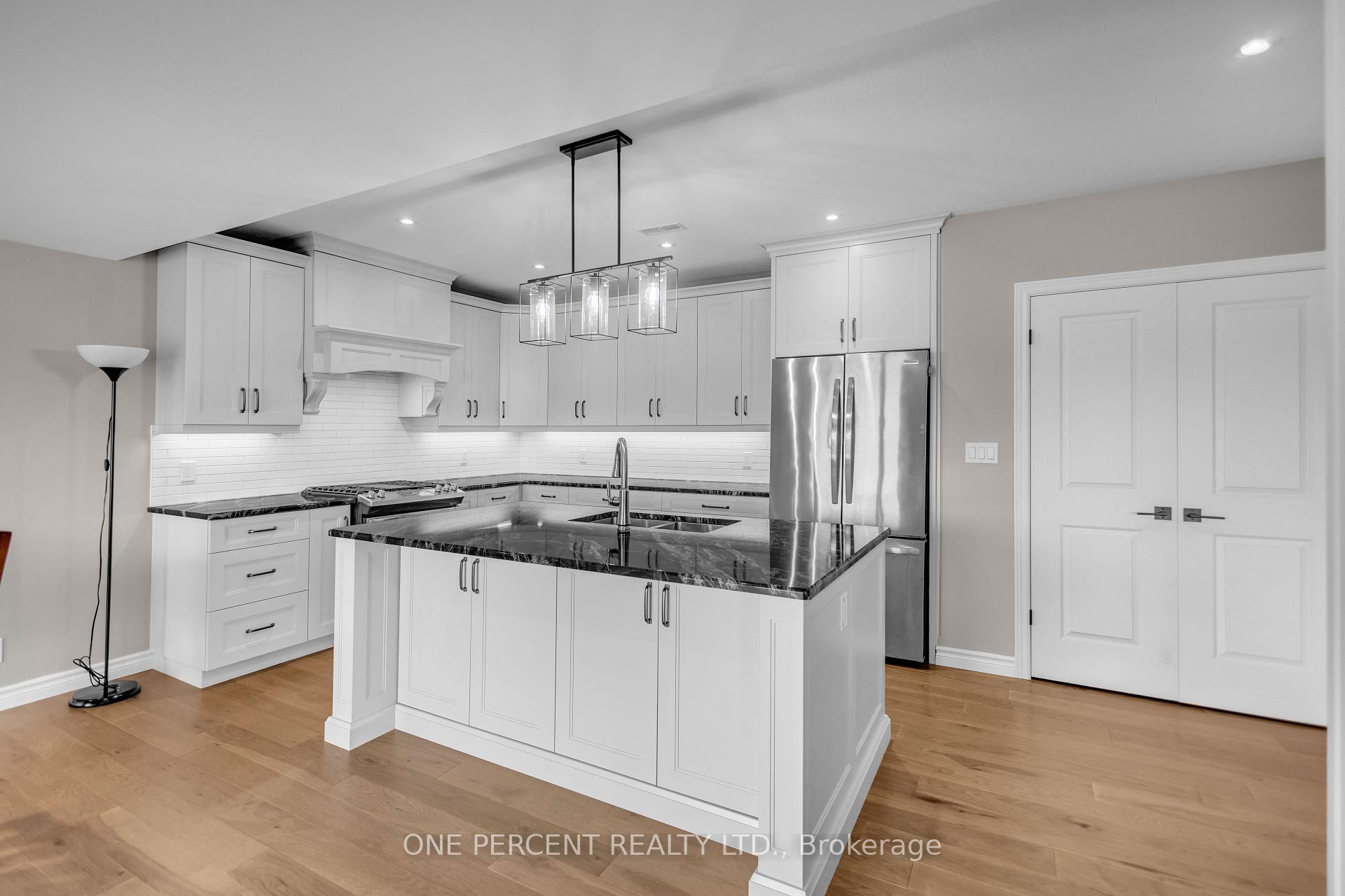 Photo 31 of 1410 Thompson Road E, Norfolk, Villa Nova — HOMEH