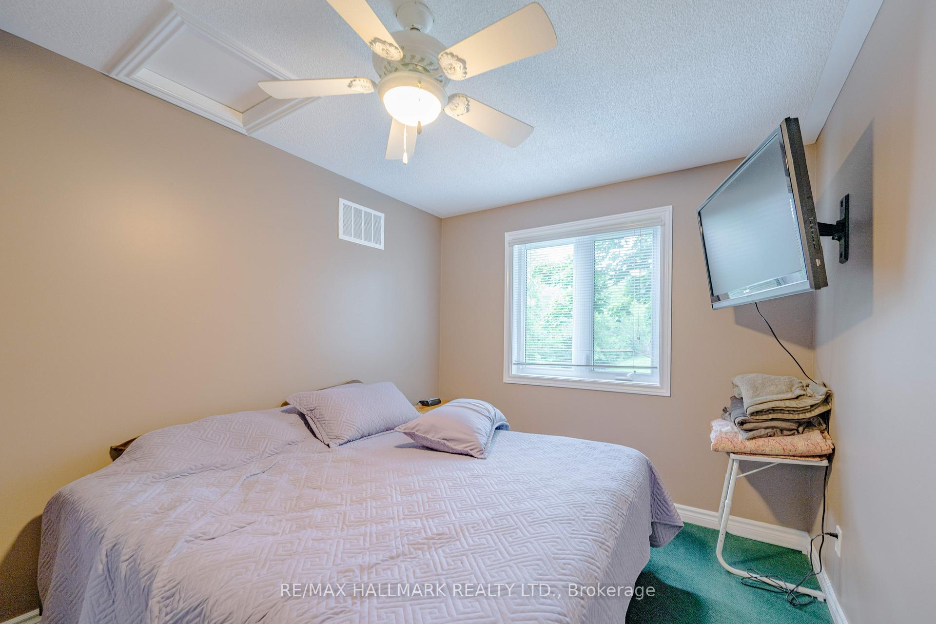 Photo 11 of 361 Lake Drive N, Georgina, Historic Lakeshore Communities — HOMEH