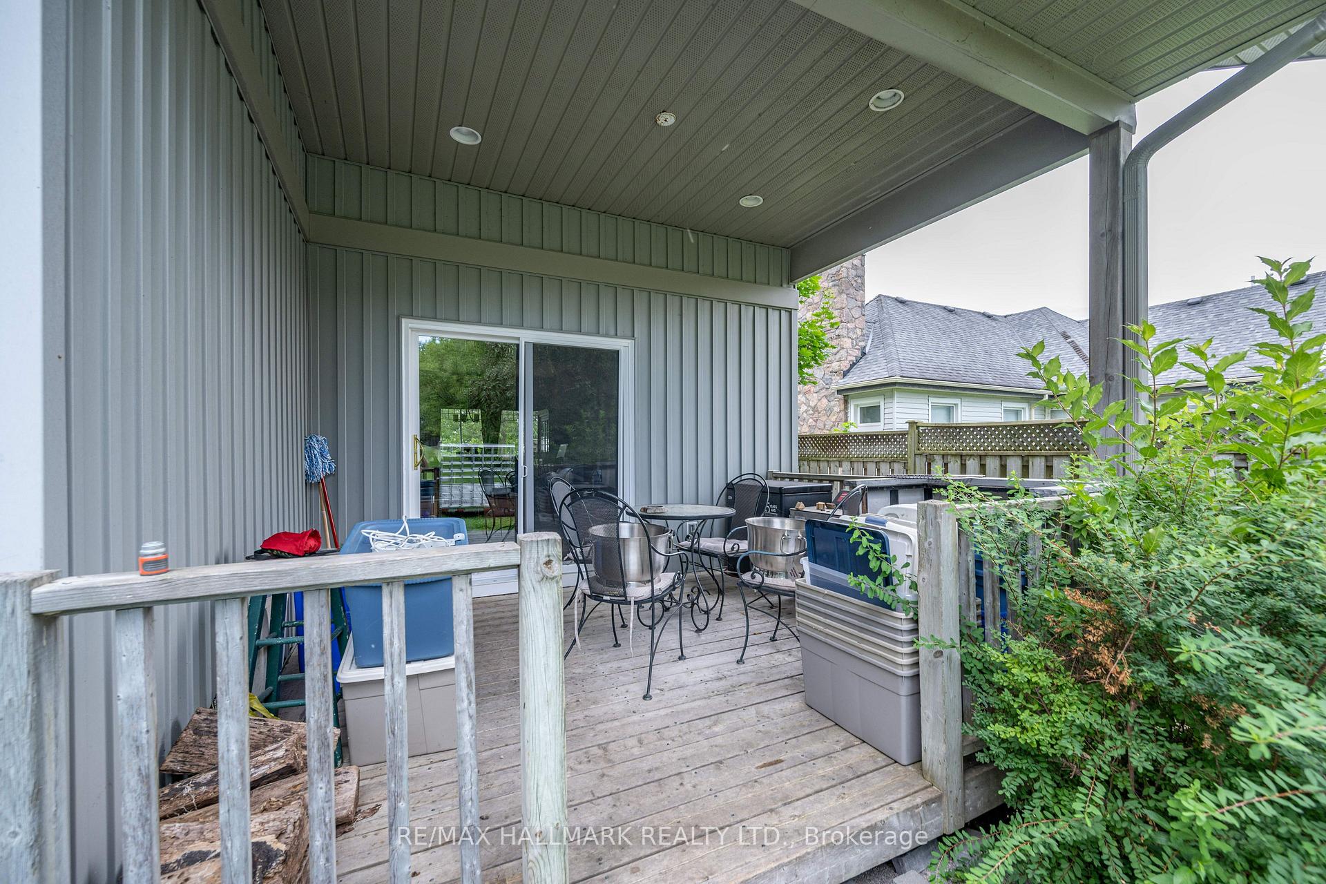 Photo 16 of 361 Lake Drive N, Georgina, Historic Lakeshore Communities — HOMEH