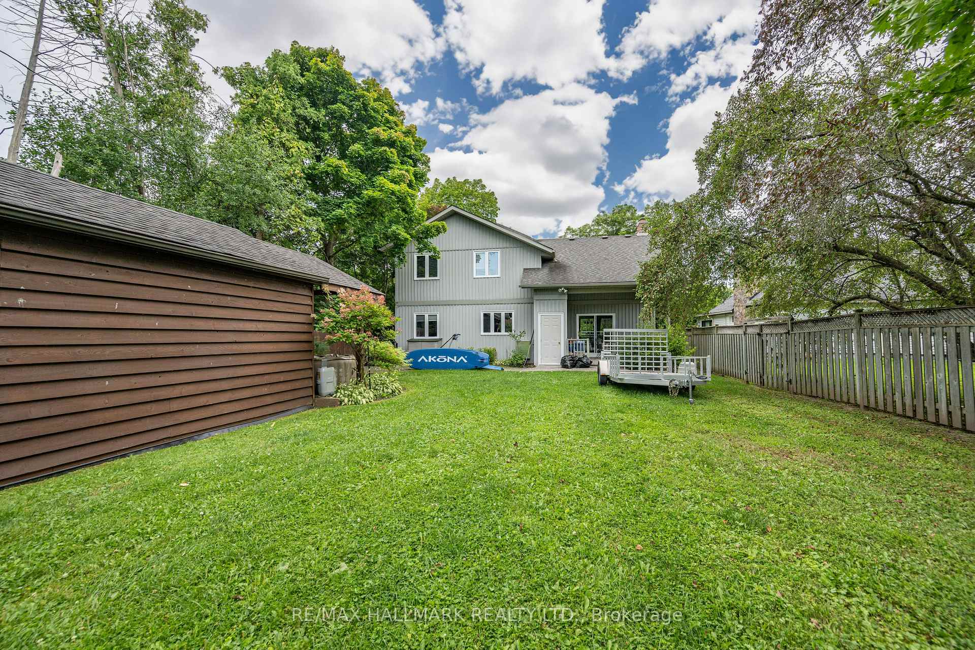 Photo 18 of 361 Lake Drive N, Georgina, Historic Lakeshore Communities — HOMEH