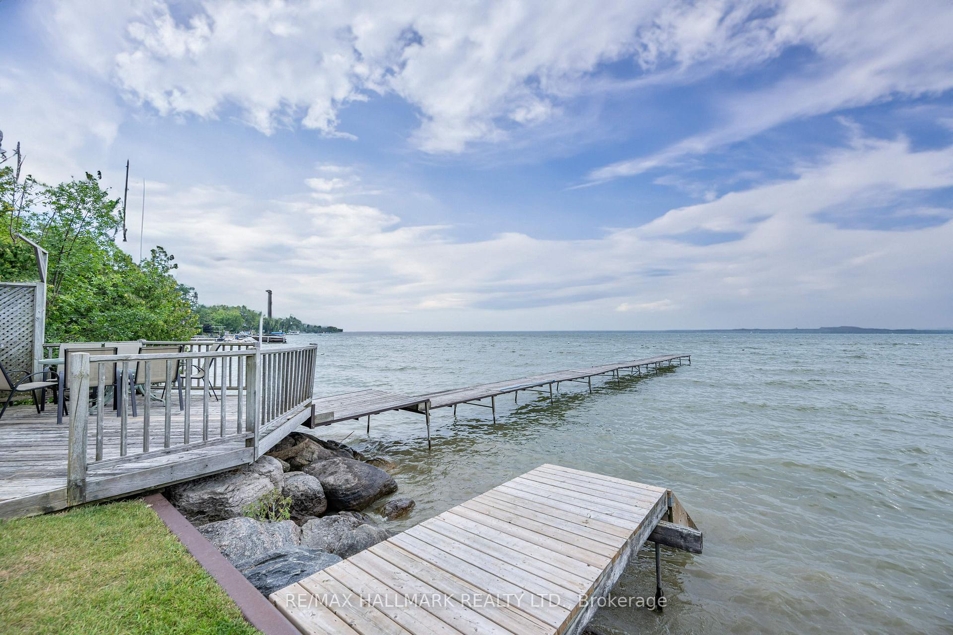 Photo 22 of 361 Lake Drive N, Georgina, Historic Lakeshore Communities — HOMEH