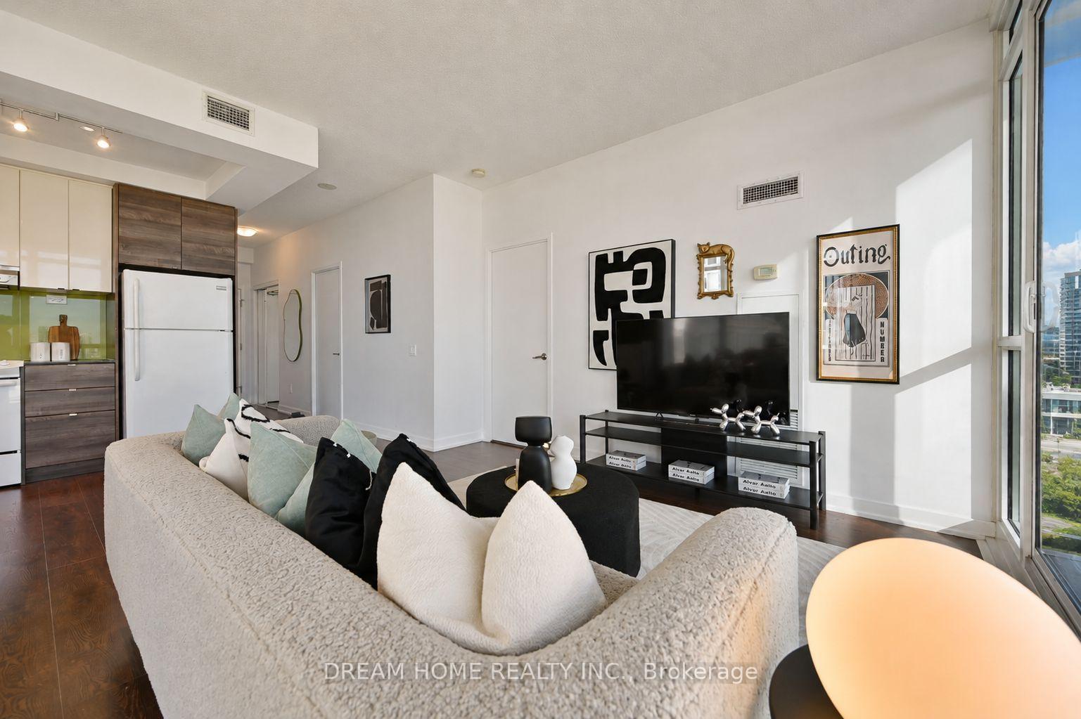 Photo 9 of Unit 2608, 121 Mcmahon Drive, North York, Bayview Village — HOMEH