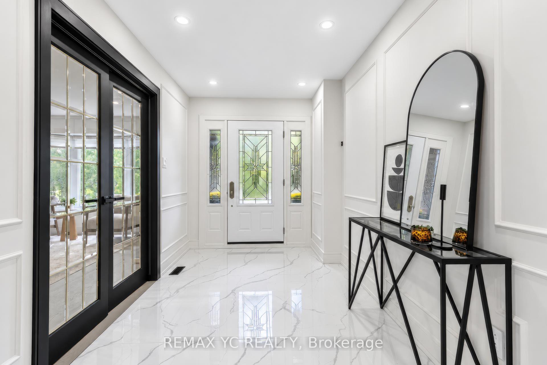 Photo 4 of 4 Simmons Crescent, Aurora, Aurora Highlands — HOMEH