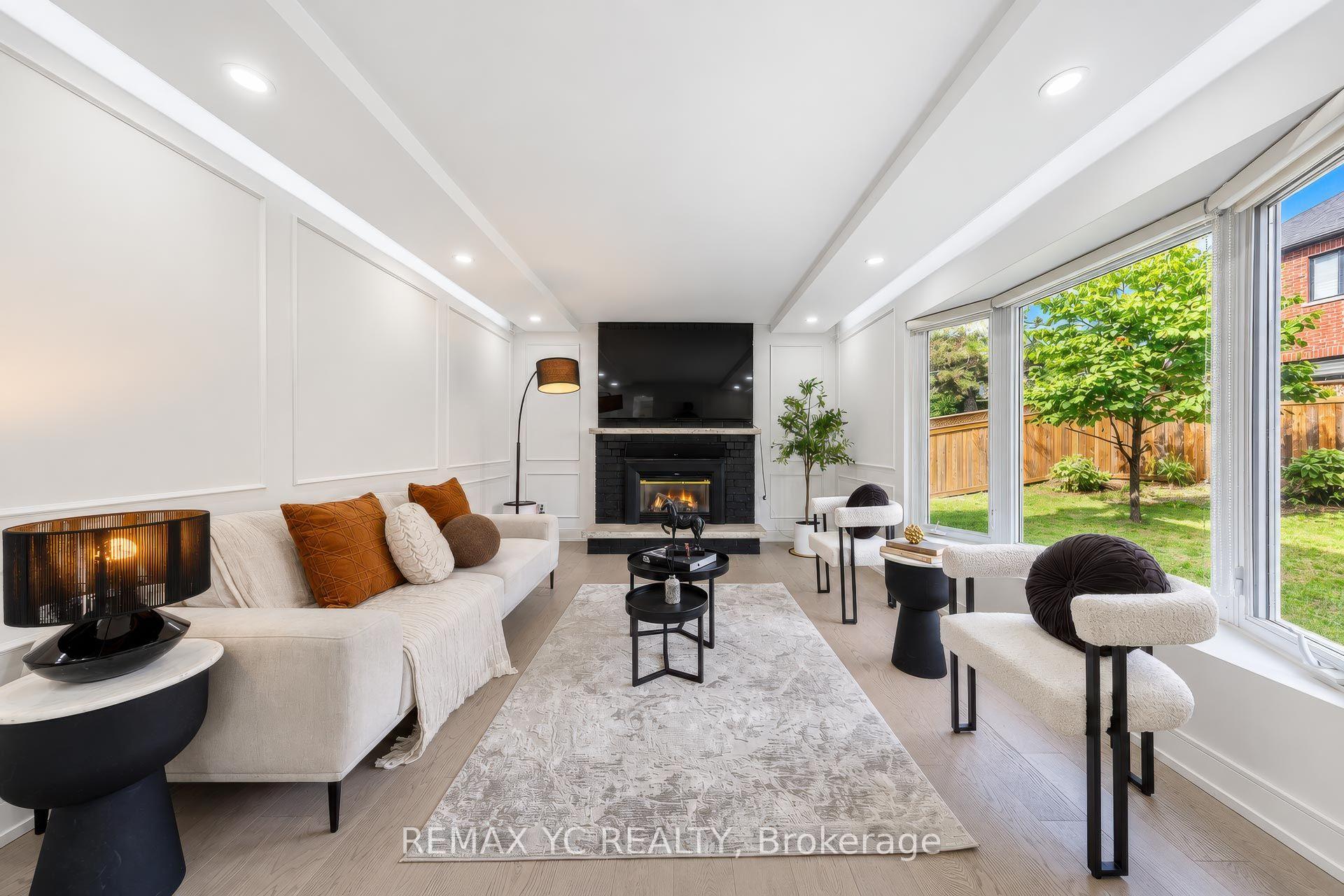 Photo 16 of 4 Simmons Crescent, Aurora, Aurora Highlands — HOMEH